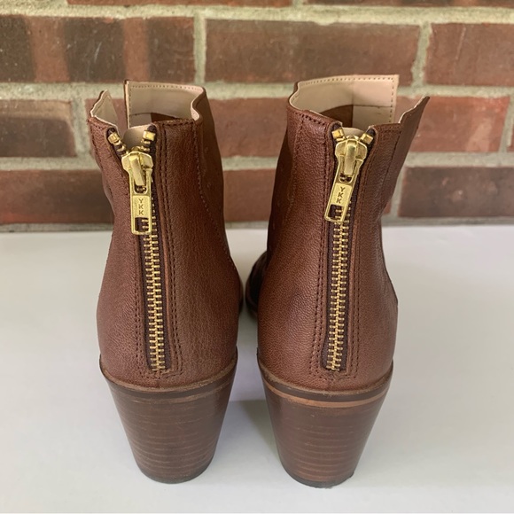 Journee Collection Womens Brown leather block heel Ankle Boots Shoes US 8 M - Picture 8 of 11